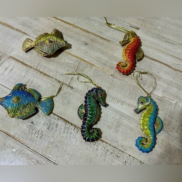 ❤️Five Brilliant Cloissone Sea Animal Ornaments - Picture 1 of 4